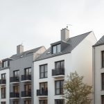 Jak mądrze aranżować praktyczne wnętrza domowe i komercyjne