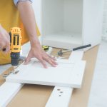 Jak zanurzyć się w klimacie historycznych realiów i odkryć lokale z duszą retro